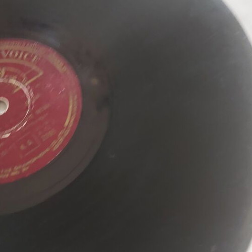 78 RPM Record used, Josephina Genovezou & Hawaiian Ensemble His Master's Voice