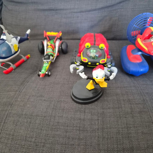 Disney figure collection like new