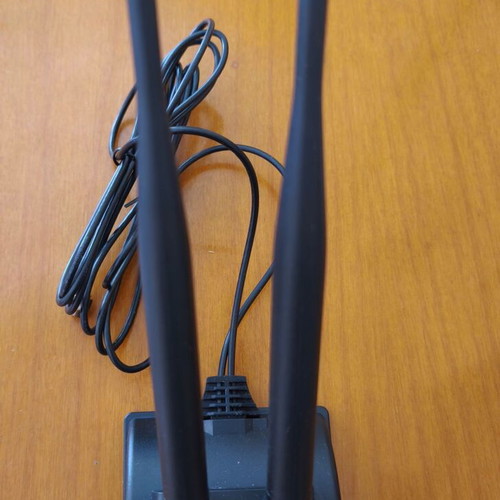 Wi-Fi Dual Band External Antenna new with base and magnetic mount