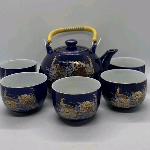 Vintage Japanese Style Tea Set like new, ceramic with peacock design