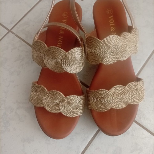 Voi-Noi platform sandals, gold, size 39