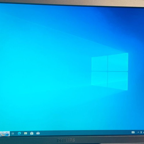 Lenovo M72e ThinkCentre i3 2130 desktop used with 8GB RAM and 120GB SSD, 22-inch Philips LCD