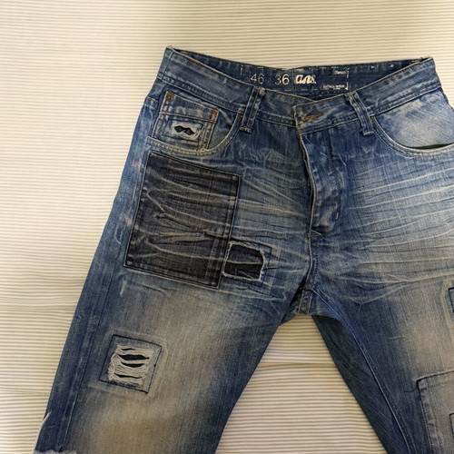 Men's denim bermuda shorts like new, size medium, blue