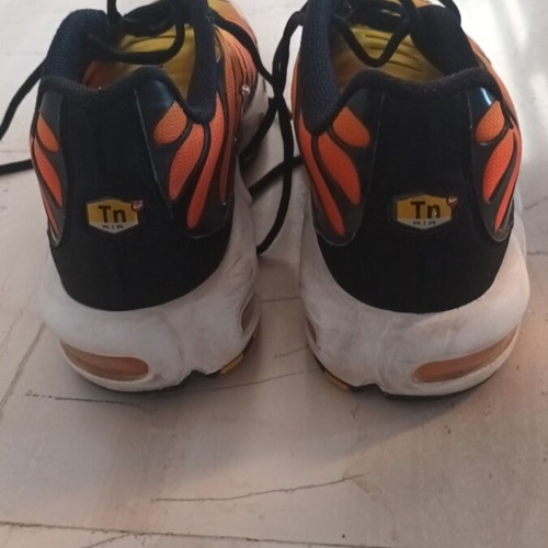 Nike Air Max Plus Sunset size 44 like new, black and orange sneakers