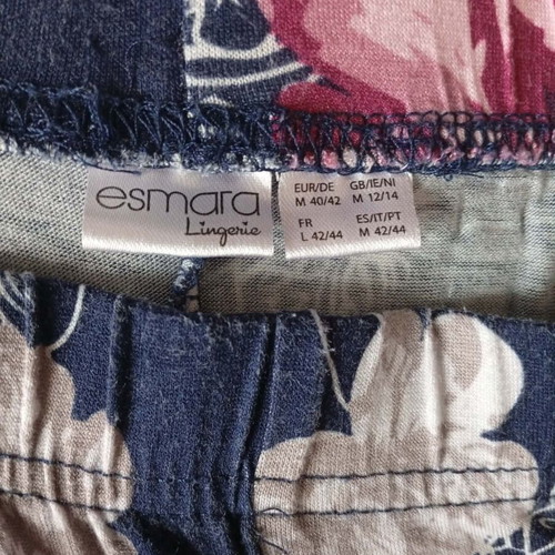 Esmara lingerie pyjama set with fuchsia top and floral pants