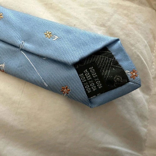 Dur silk tie like new, turquoise with floral pattern
