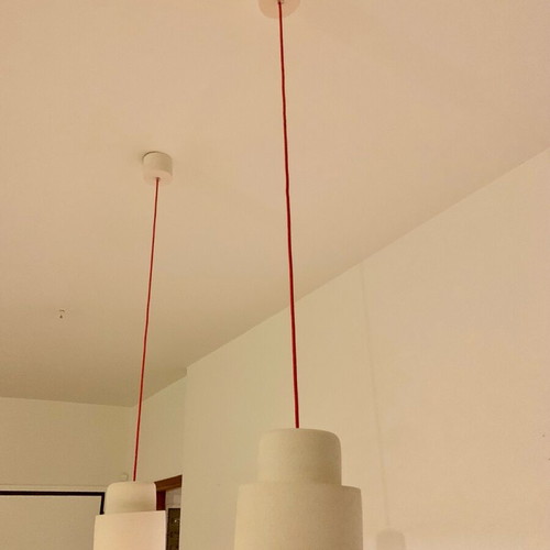 Designer ceiling lights like new, pack of 2 with red cable