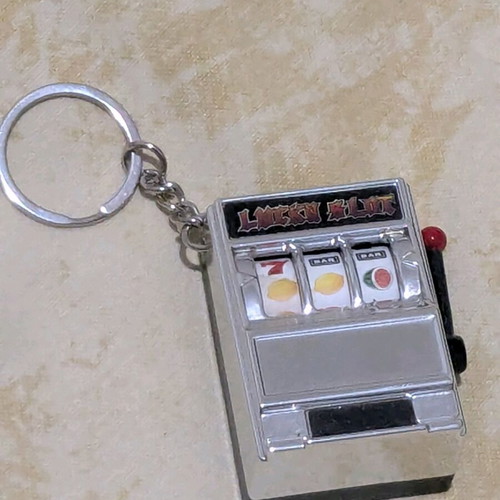 Keychain fruit slot machine like new