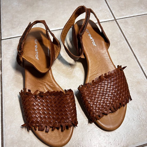 Women's brown leather sandals anatomical like new, Creator