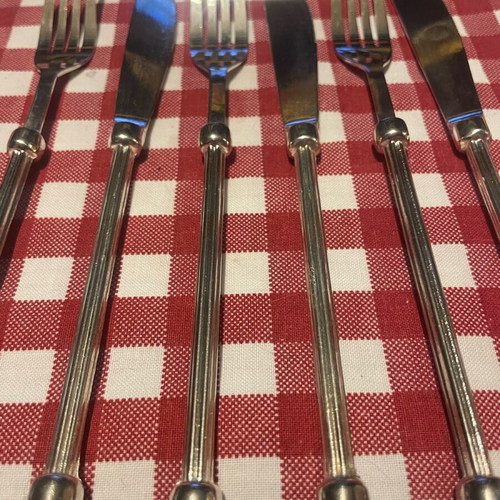 Set of silver-plated cutlery like new