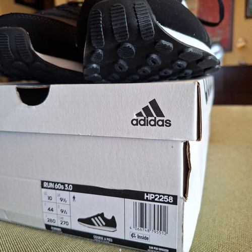 Adidas Run 60s 3.0 sneakers, size 44, black and white