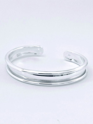 Steel bracelet new, silver color