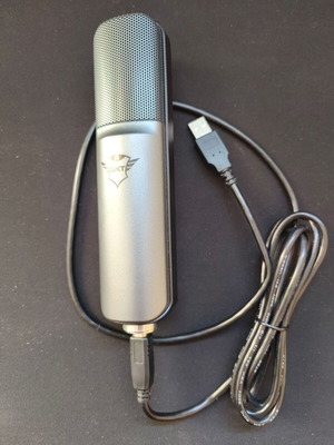 Trust GXT 242 Lance USB Microphone like new for Gaming and Podcast