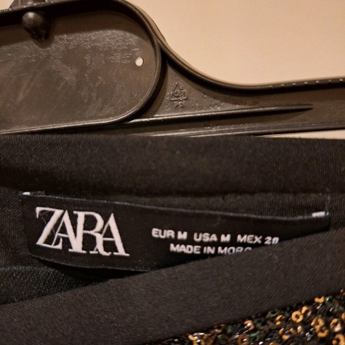 Zara shorts with sequins like new, black and gold