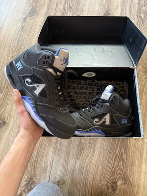 Air Jordan 5 x Awake NY sneakers used, size 43, black