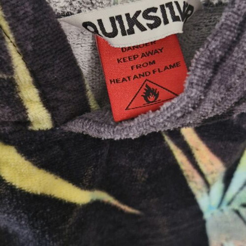 Quiksilver unisex poncho beach towel with hood, tropical design