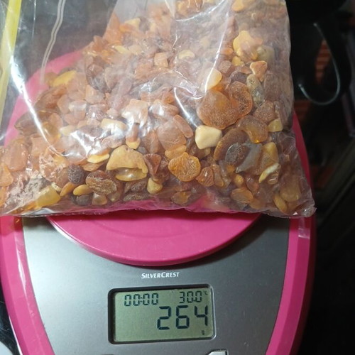 Baltic amber raw, used, 260g