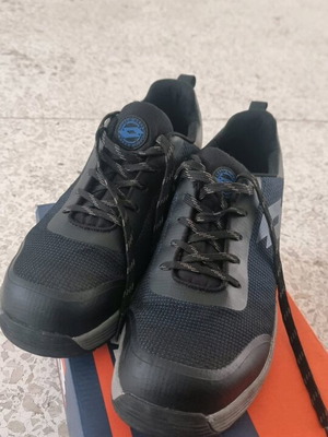 Lotto Works work shoes size 46 like new, anti-slip