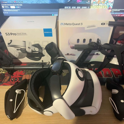 BOBOVR Meta Quest 3 512 GB with S3 Pro Headstrap, battery, controllers protectors, gun stock