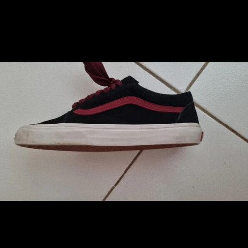 Vans sneakers size 41, black and red