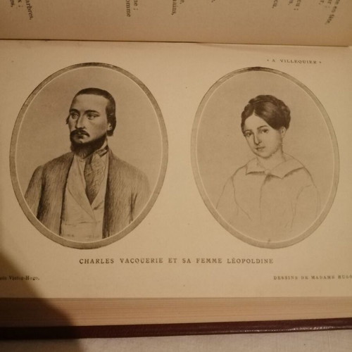 Complete poems of Victor Hugo like new, Oeuvres choisies illustrees Poesie