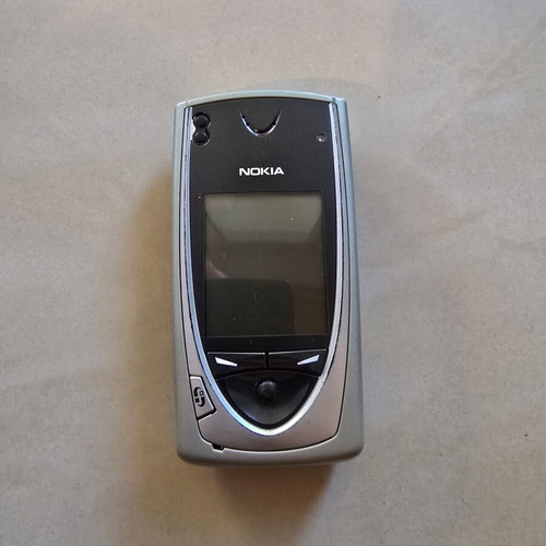 Nokia 7650 used, non-functional phone for spare parts