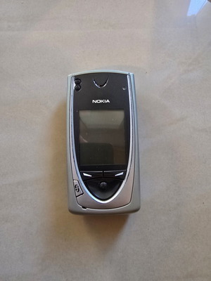 Nokia 7650 μεταχειρισμένο, μη λειτουργικό τηλέφωνο για ανταλλακτικά