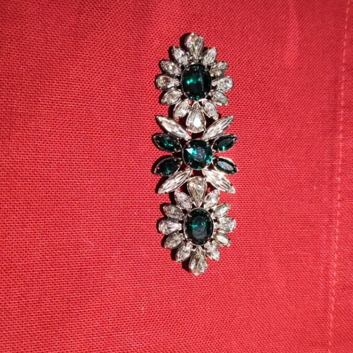 Swarovski brooch like new, green and silver