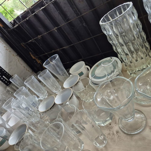 Various crystal and glass items like new, set of 85 pieces