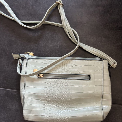 Crossbody bag with croco pattern, like new, light gray