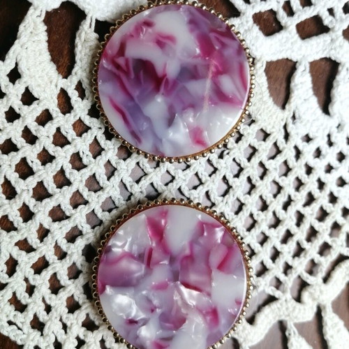 Earrings new, diameter 3cm
