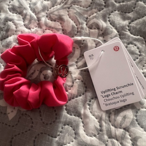 Lululemon scrunchies new