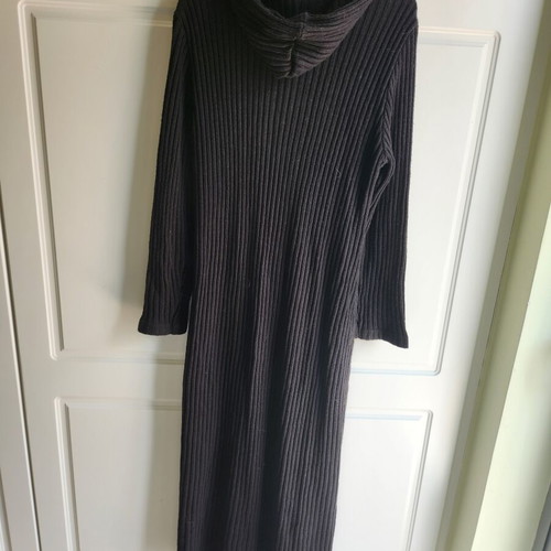 Women's black knitted long cardigan with buttons and hood like new, size L-XL