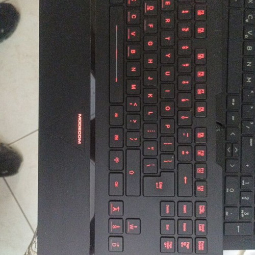 Modecom MC-800M Volcano keyboard like new with LED lighting