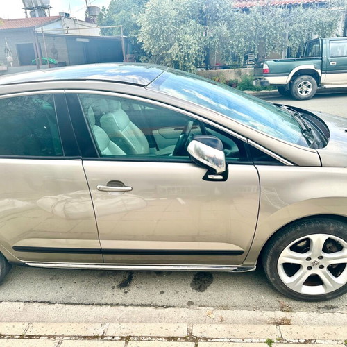 Peugeot 3008 2011 automatic like new