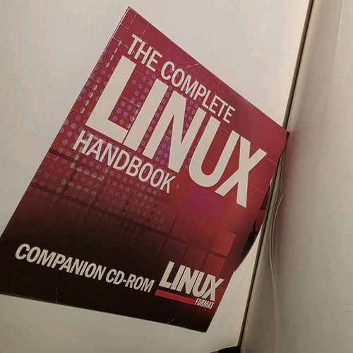 The Complete Linux Handbook magazine volume like new, collectable UK 2003