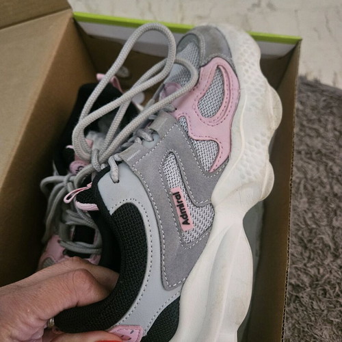 Admiral athletic shoes like new, size 33, grey