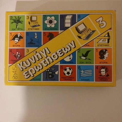 Science Question Hunt game like new
