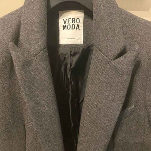 Vero Moda gray coat like new, size M