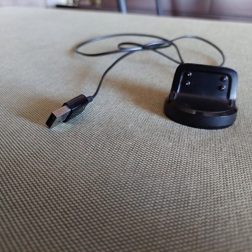 Samsung Galaxy Gear Fit2 charger new