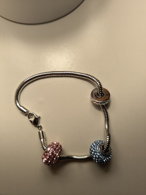 Swarovski Elements bracelet with silver snake chain and 3 crystal beads