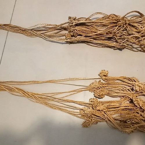 Macrame hanging set of 2 pieces like new with handmade basket