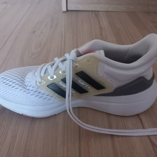 Adidas women's athletic shoes like new, size 38.5, white