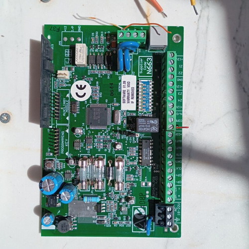 Bosch alarm system CP 508 used with keypad and transformer