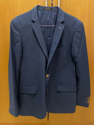 Guy Laroche suit like new, blue, size L