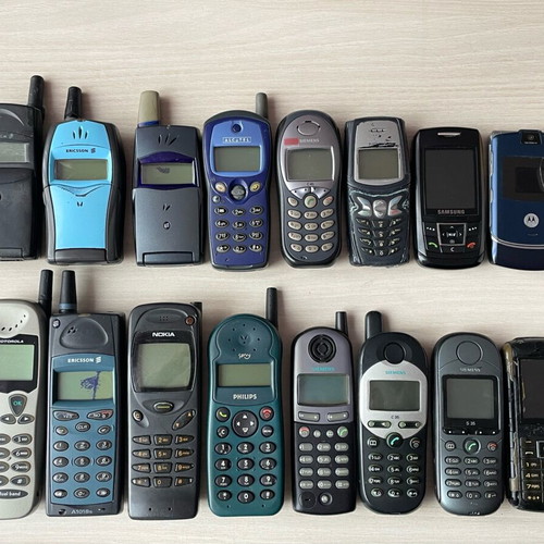 Vintage phones package of 16 used, Nokia Motorola Siemens Ericsson Alcatel Samsung Philips