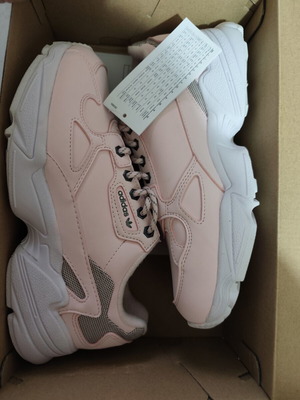 Adidas Falcon sneakers new, pink, size 38.5