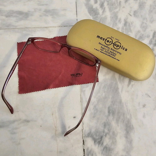 Mr. Gain Sophia women's eyeglass frame used, burgundy