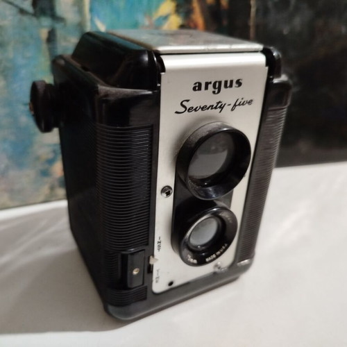 Argus Seventy-Five vintage camera used, probably not working