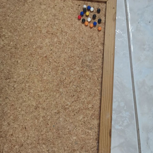 Bulletin board like new, 40 x 60 cm